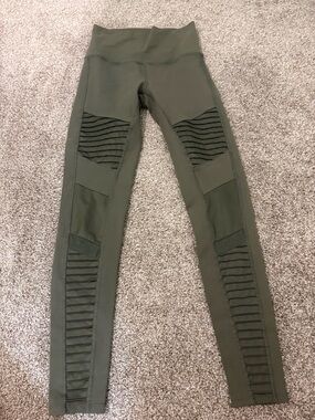 ALO Yoga Olive Green Ribbed Panel Leggings